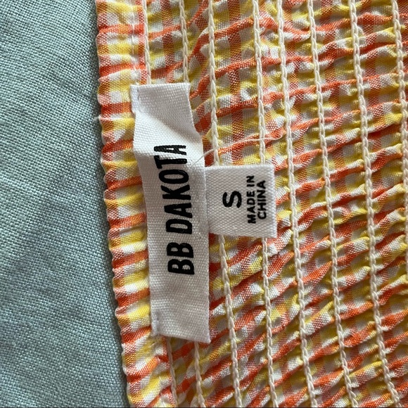 Smocked plaid Ruffle Cropped Tank - Picture 5 of 7